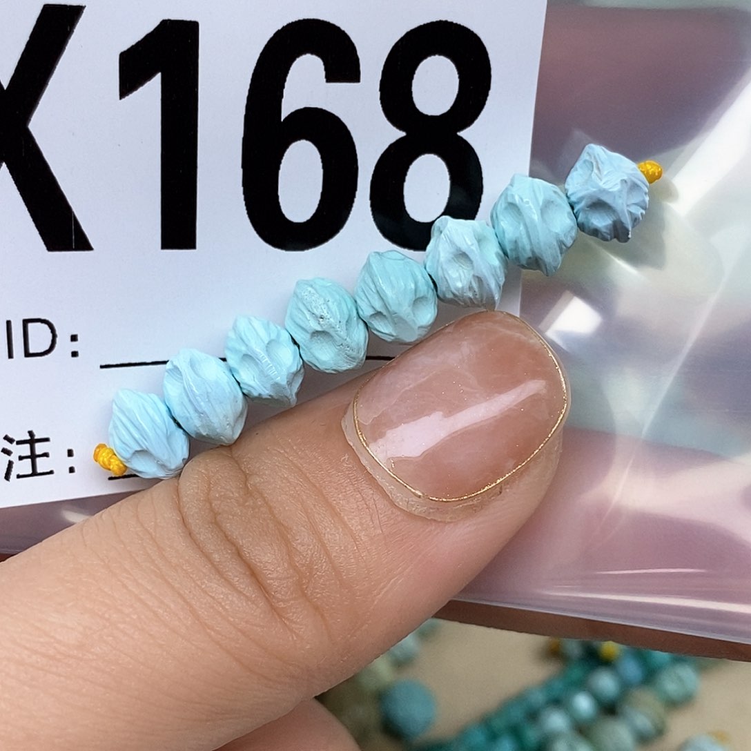 绿松石配饰未镶嵌