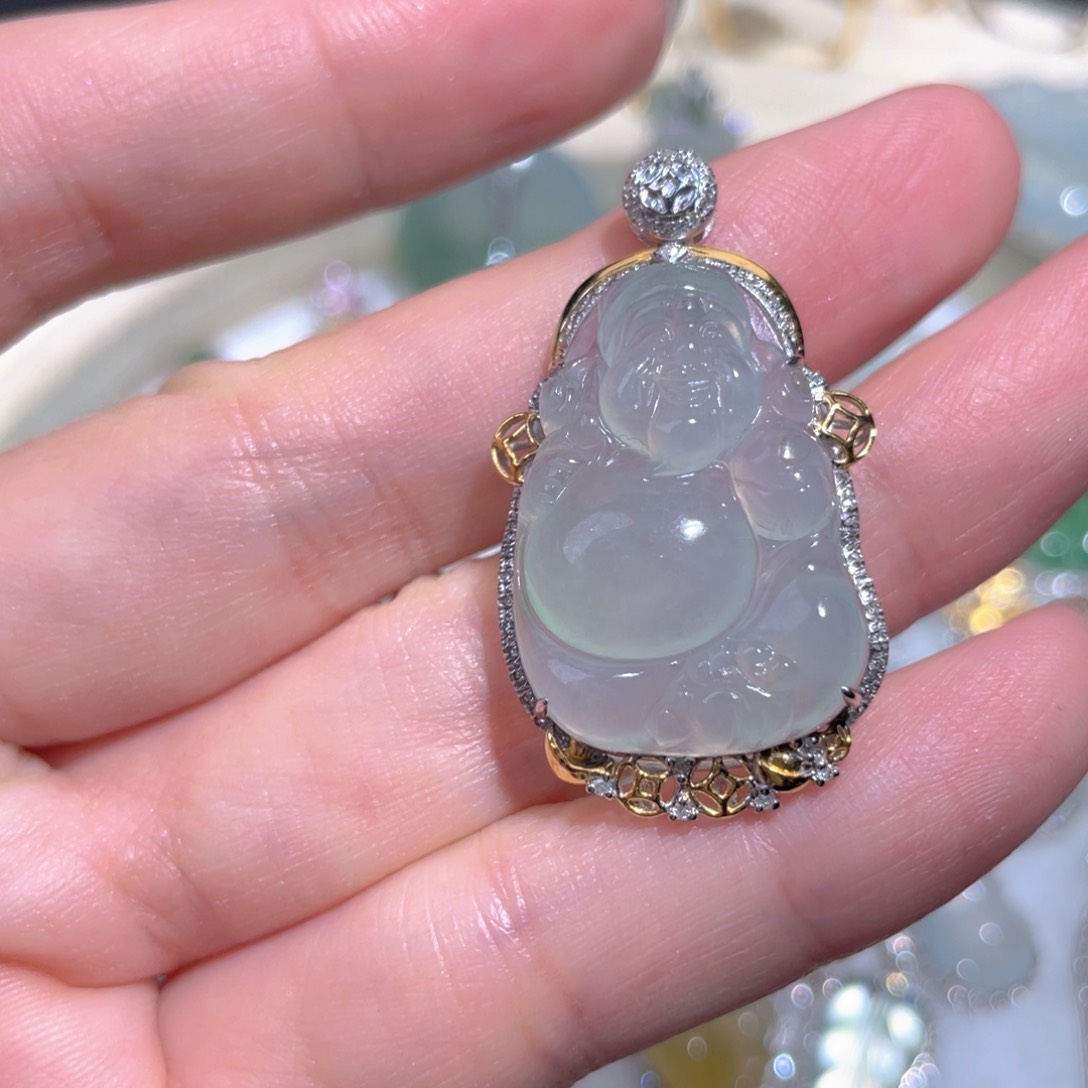 翡翠颈饰18K金镶嵌翡翠