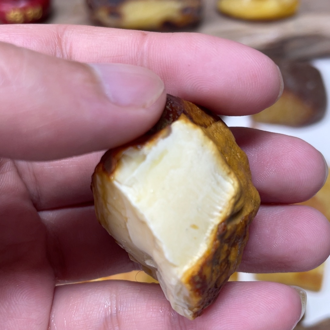 定制琥珀未镶嵌原矿琥珀