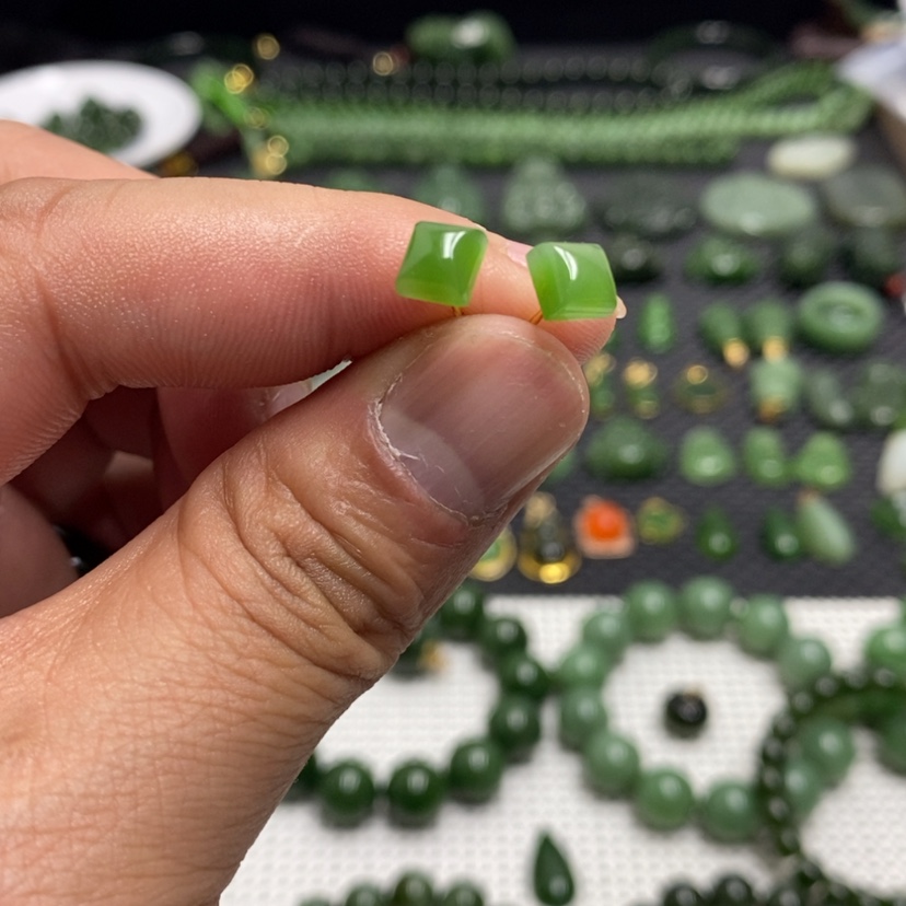 【闪购商品】和田玉（碧玉）耳饰银S925镶嵌