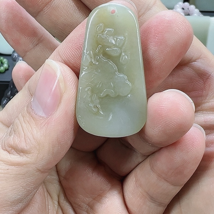 和田玉吊坠未镶嵌