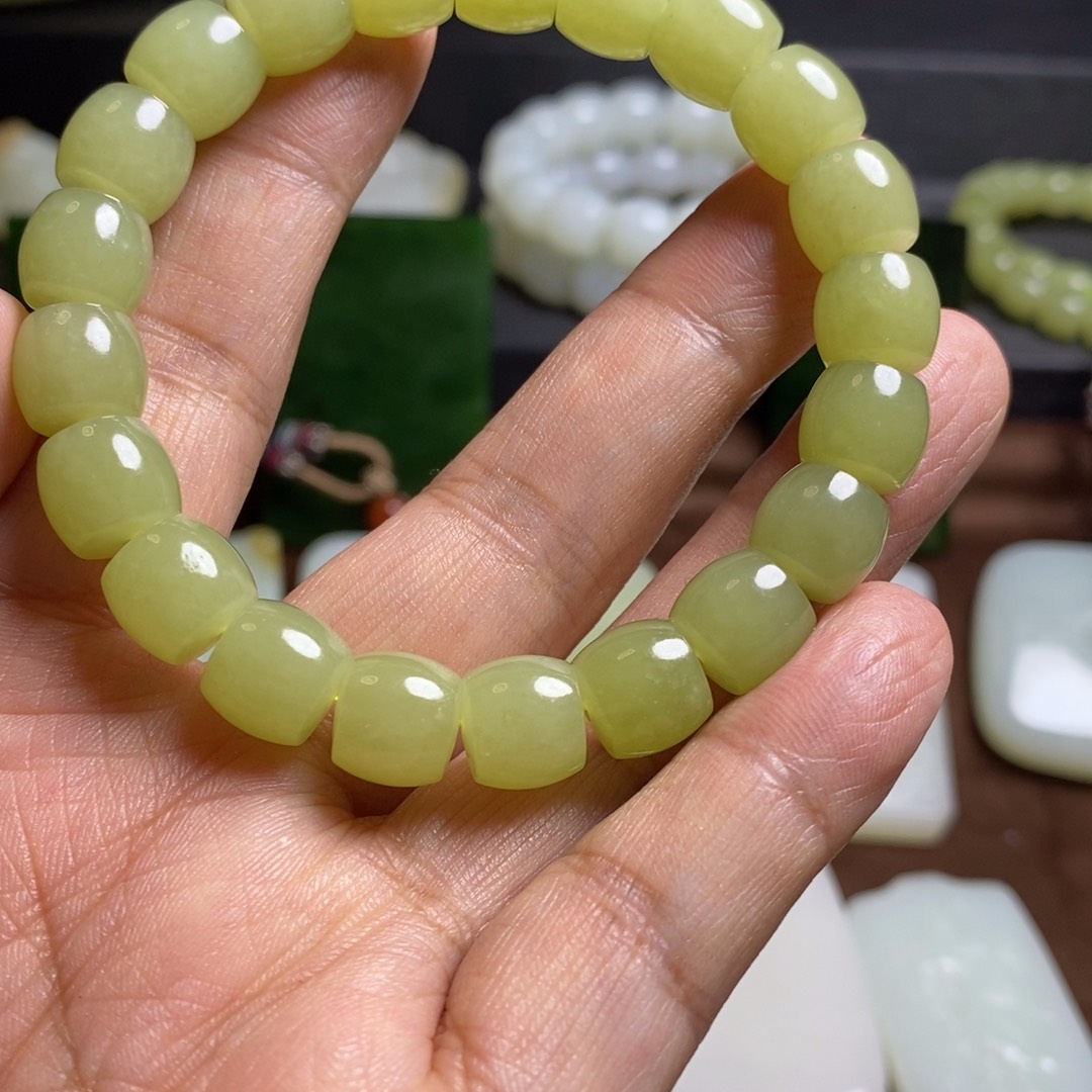 黙***ぁ和田玉未镶嵌手链