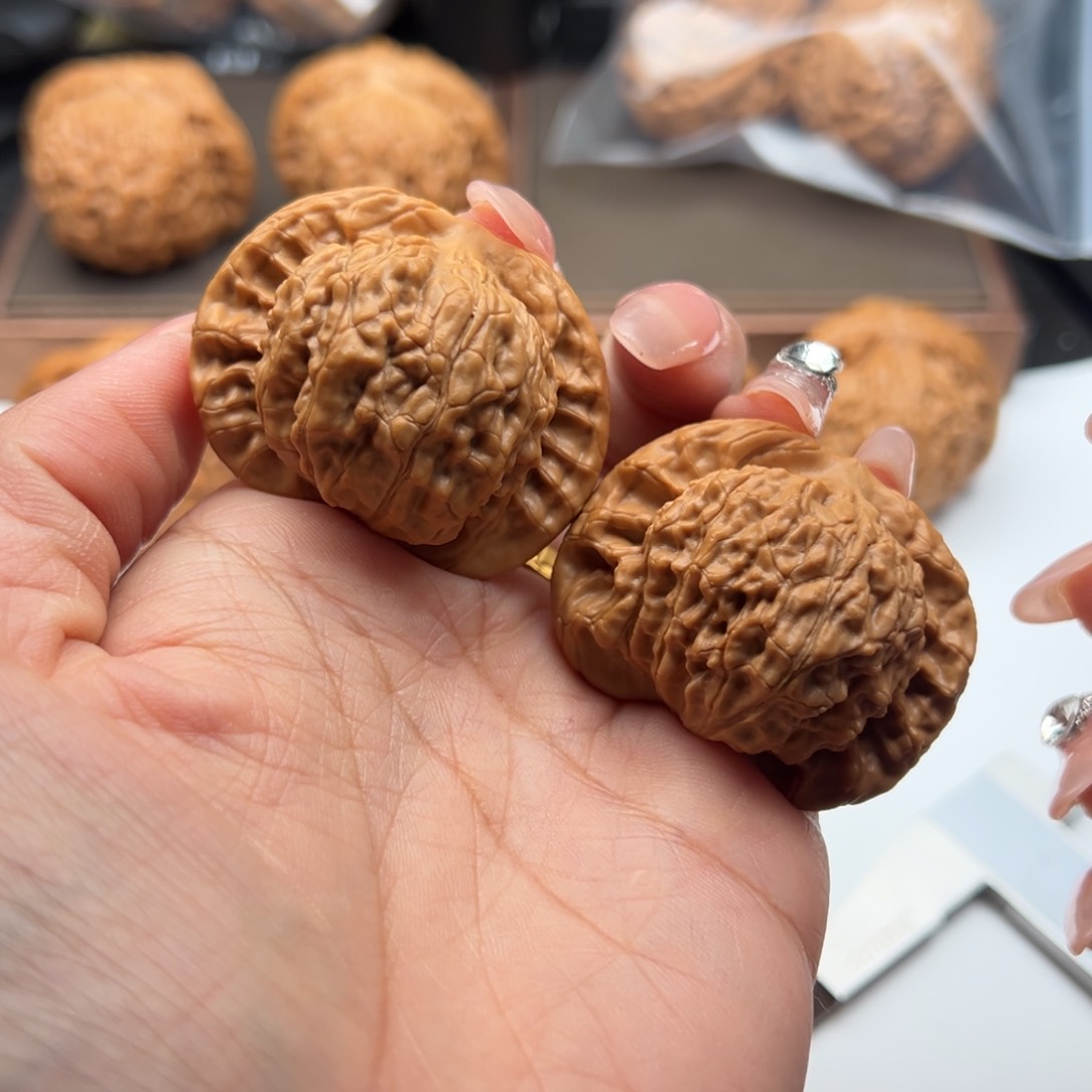 文玩核桃把件宽边43