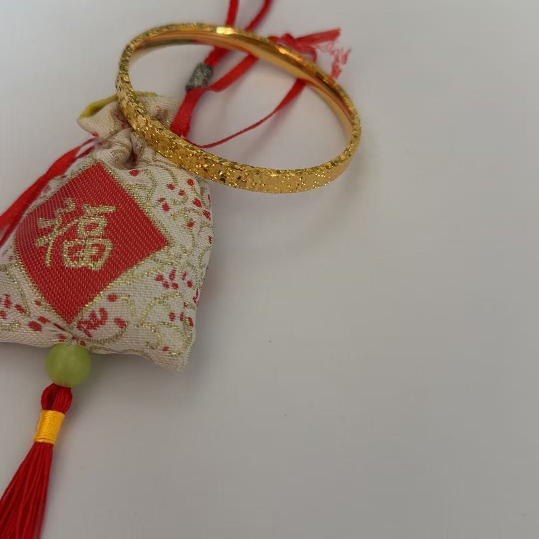 铜合金手镯 铜合金手镯饰品金色三面碎冰冰定制宽版手镯