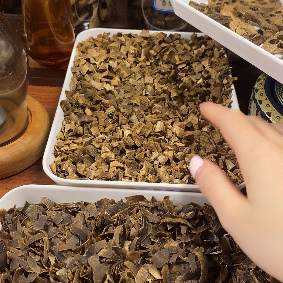 鱼***~香料棋片+钻孔+蓝宝石