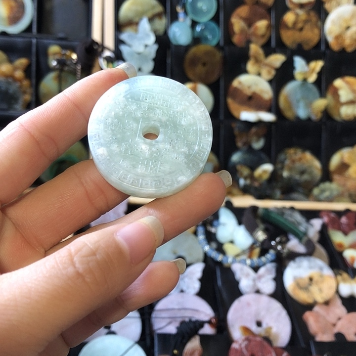 岫玉未镶嵌岫玉挂件