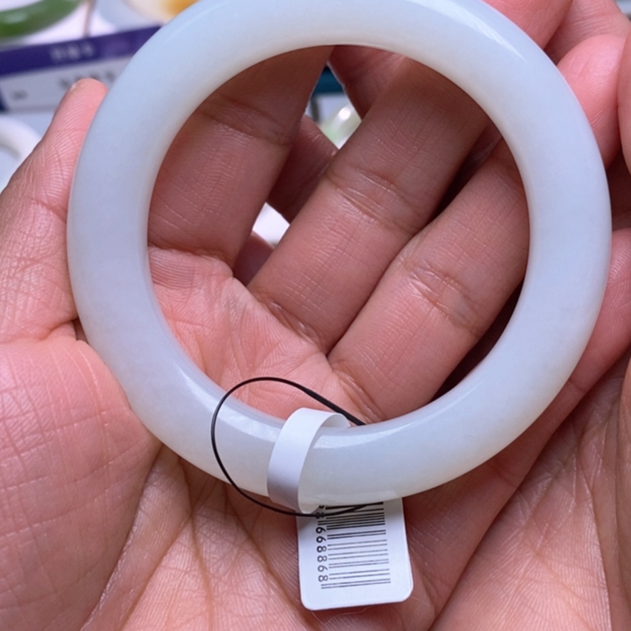 【闪购商品】和田玉手镯未镶嵌糯**宝