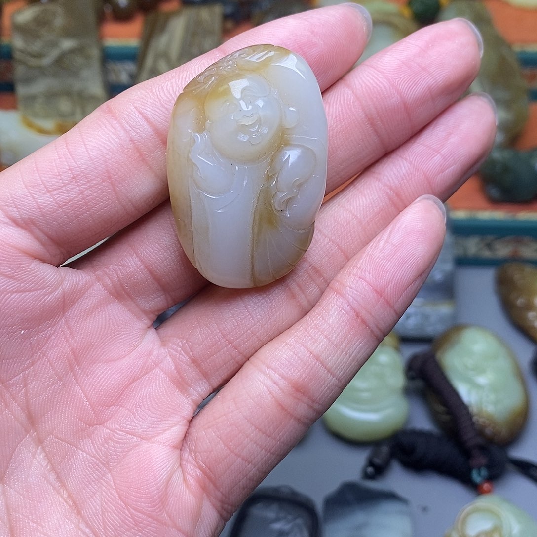 和田玉颈饰未镶嵌