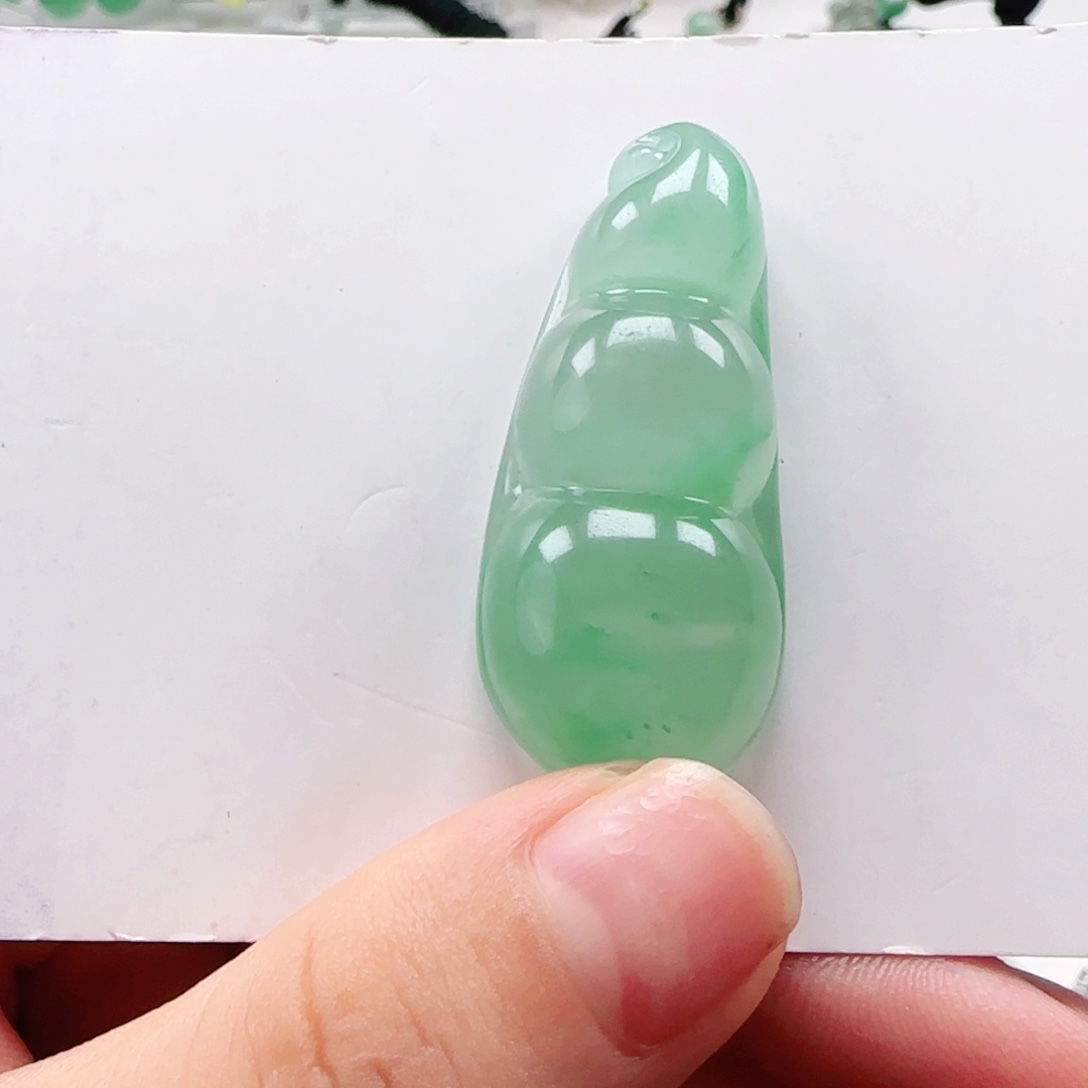 吊坠(赠链)未镶嵌石英质玉