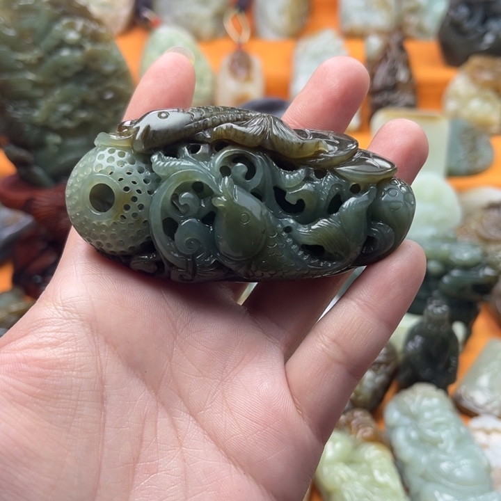 和田玉（糖玉）颈饰未镶嵌