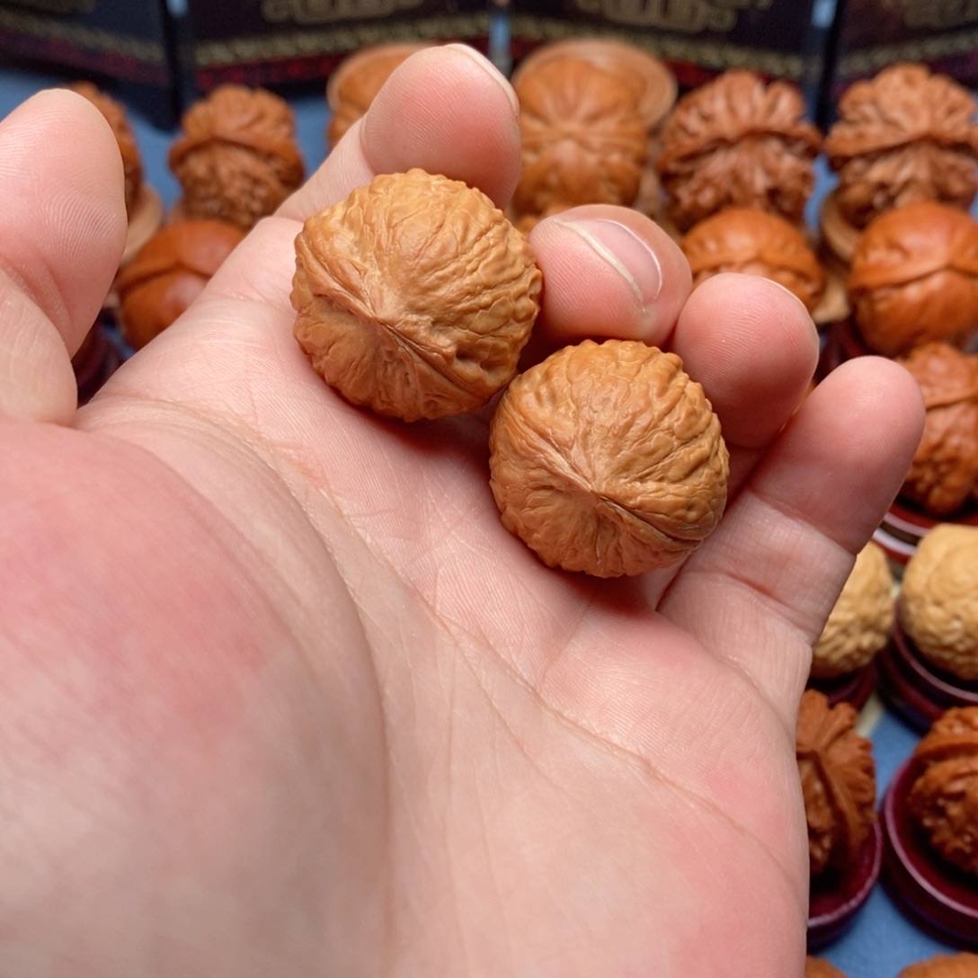 把件文玩核桃桃心