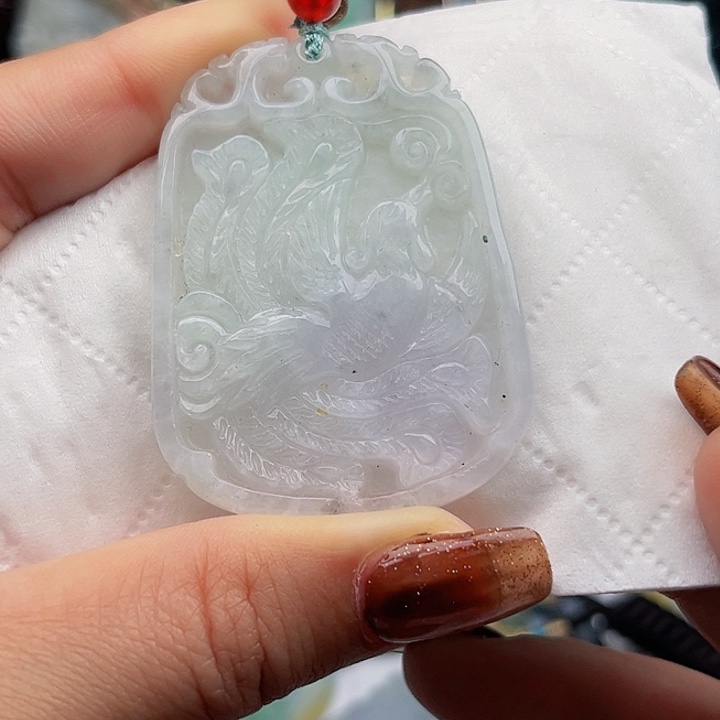 翡翠未镶嵌颈饰挂件