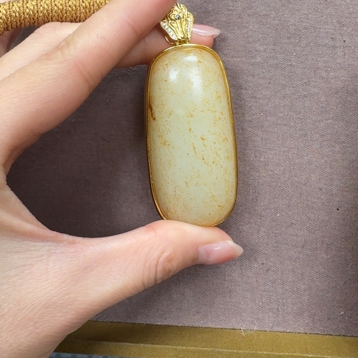 未镶嵌和田玉挂件