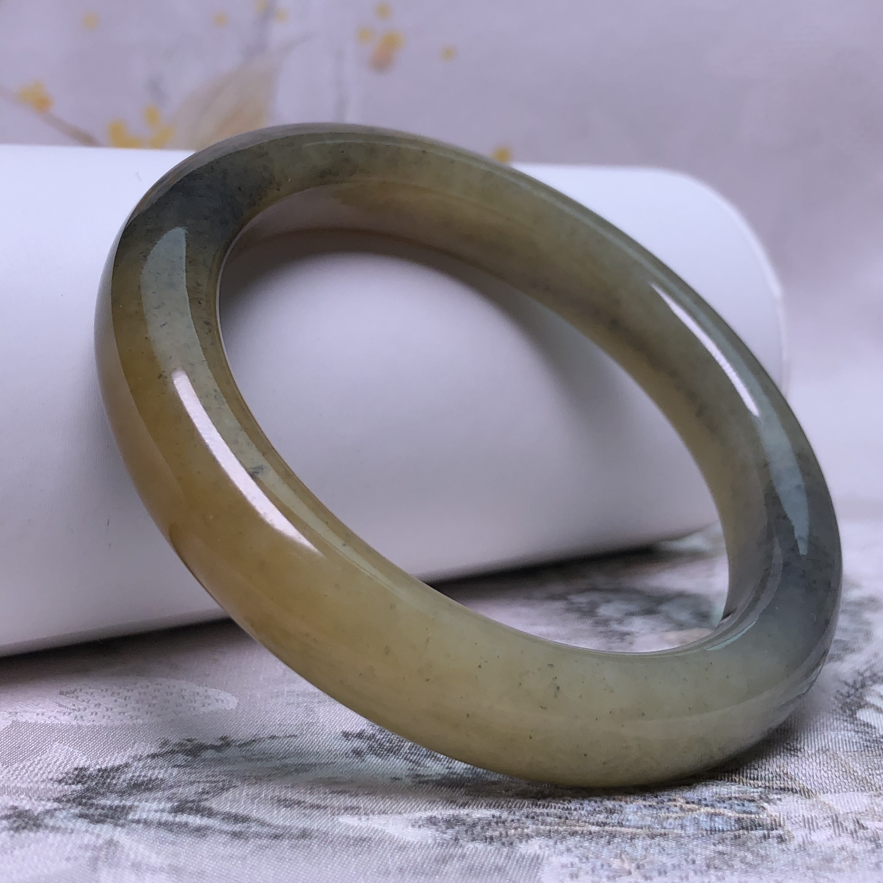 和田玉新疆老熟罕见楼兰三色气质百搭女士手镯55＋圈口