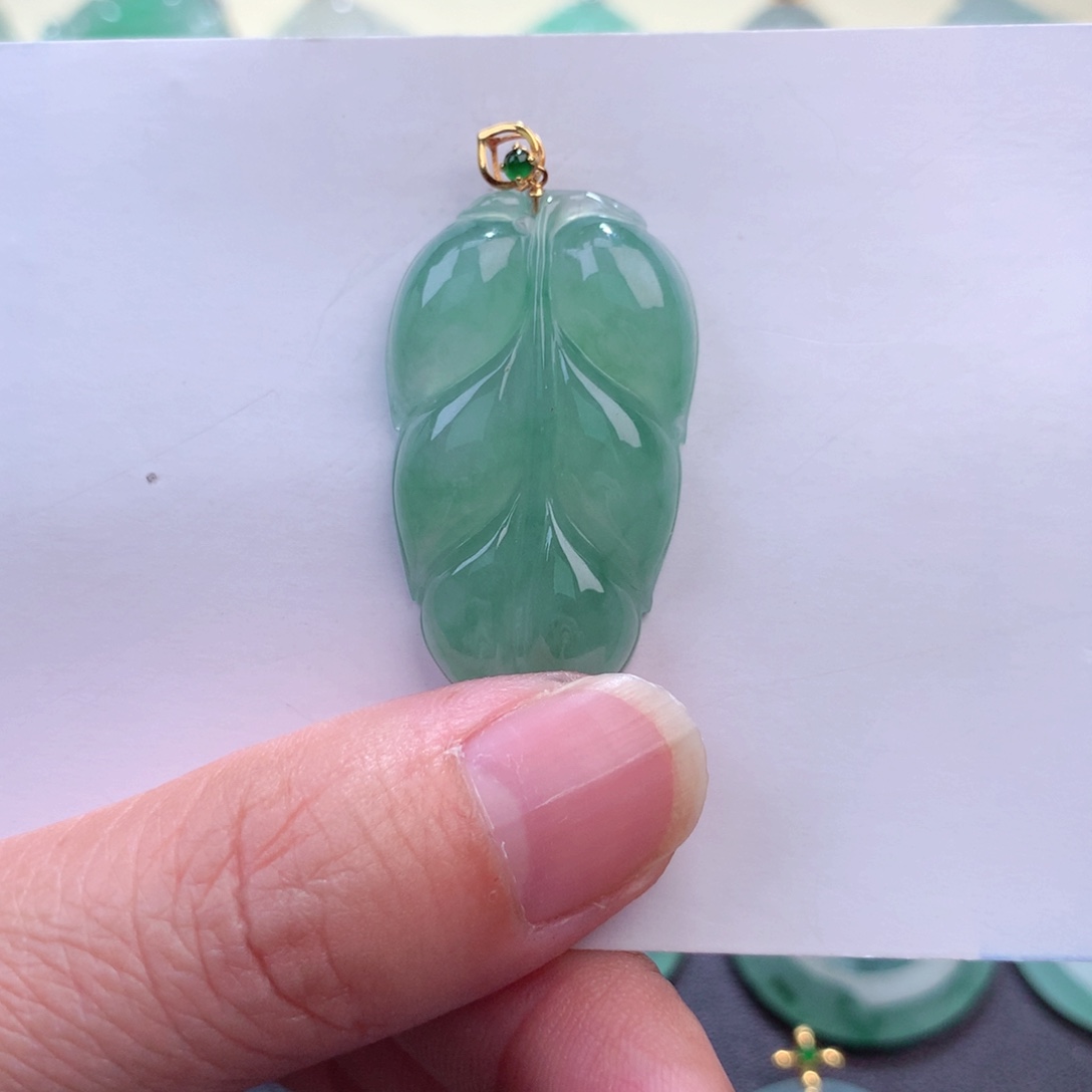 翡翠吊坠(不含链)18K金镶嵌