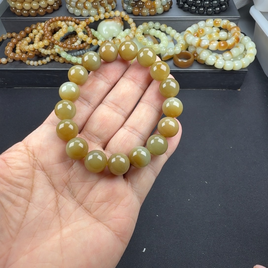 和田玉未镶嵌手链