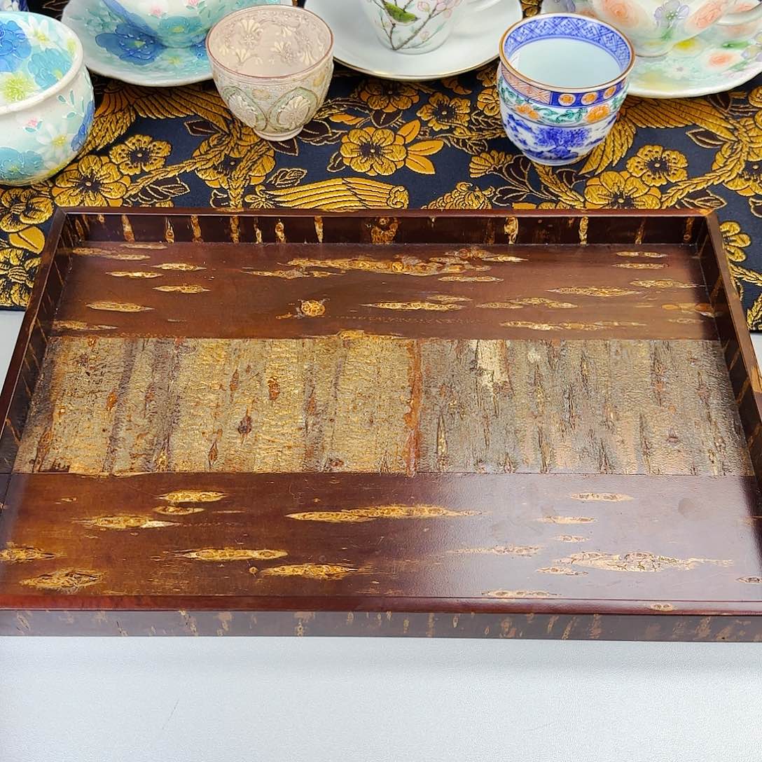 他家茶具瓷器真美！