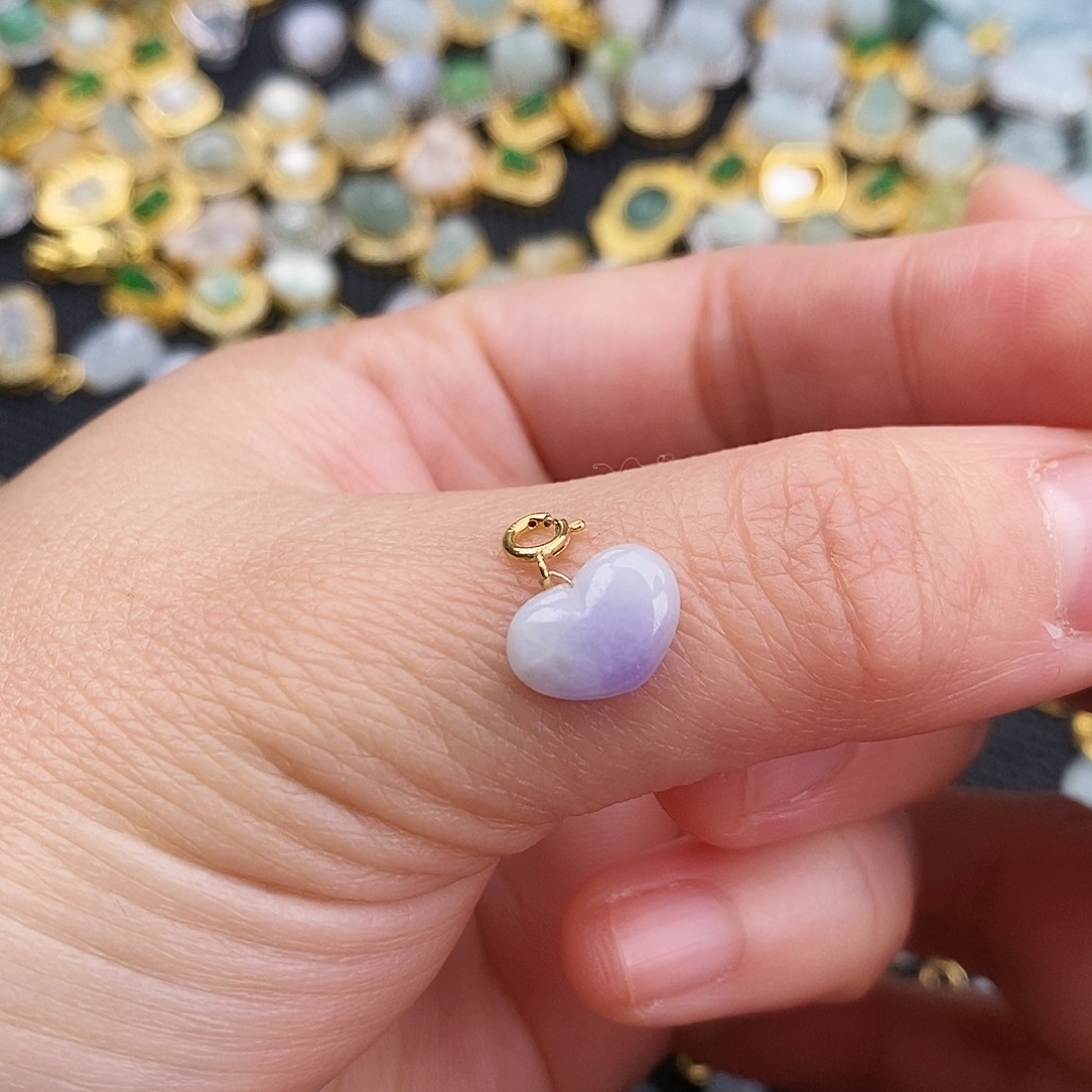 翡翠颈饰18K金镶嵌爱心