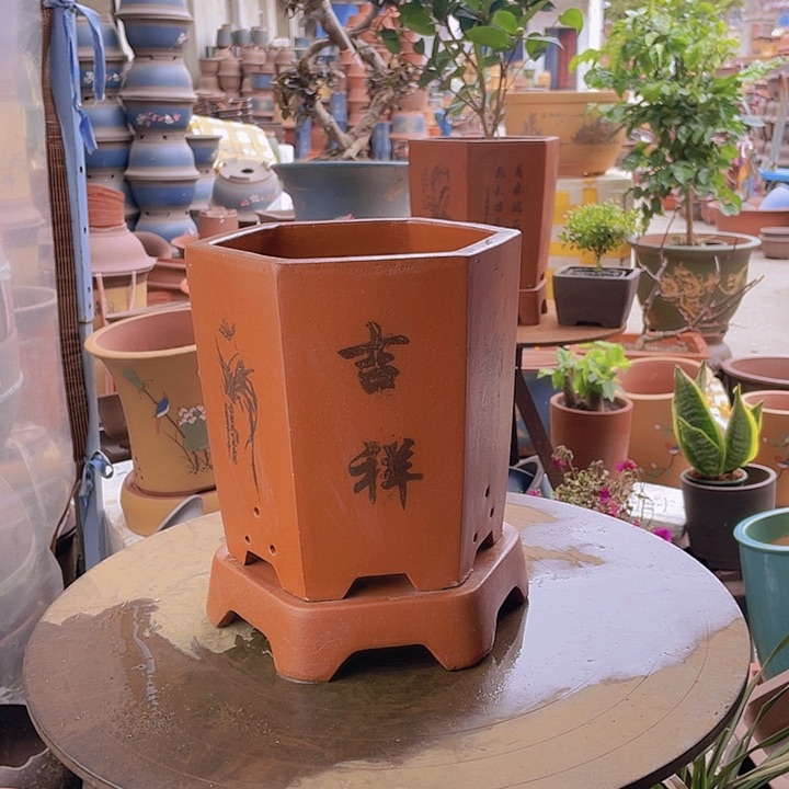 紫砂宜兴紫砂红如意六方加拖小