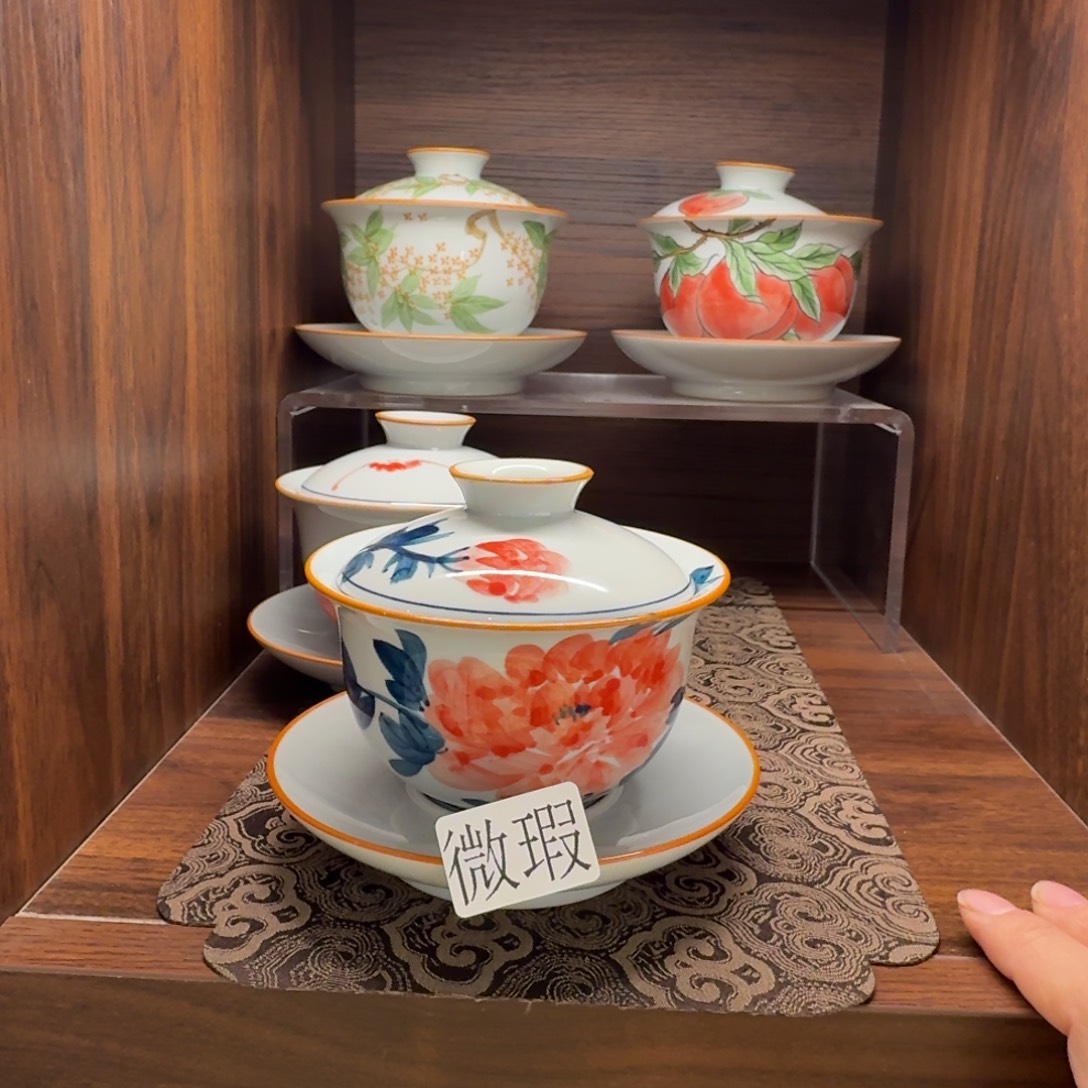釉下手绘茶具微瑕
