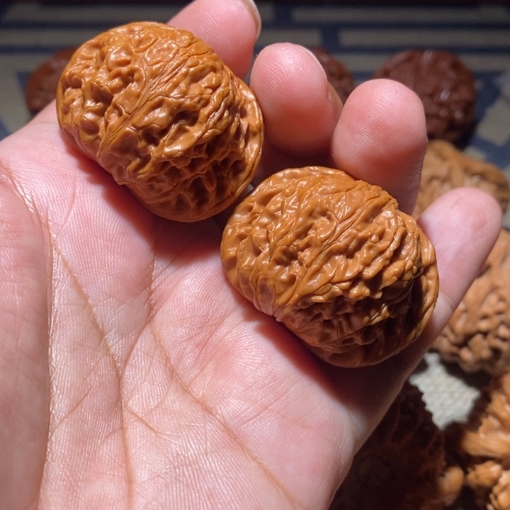 天***行文玩核桃吊坠核桃