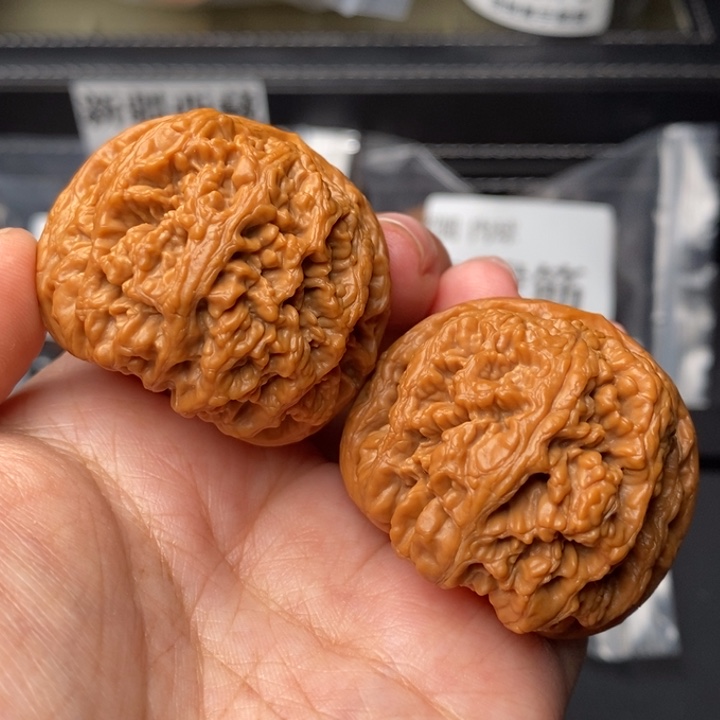 文玩核桃把件41球筋