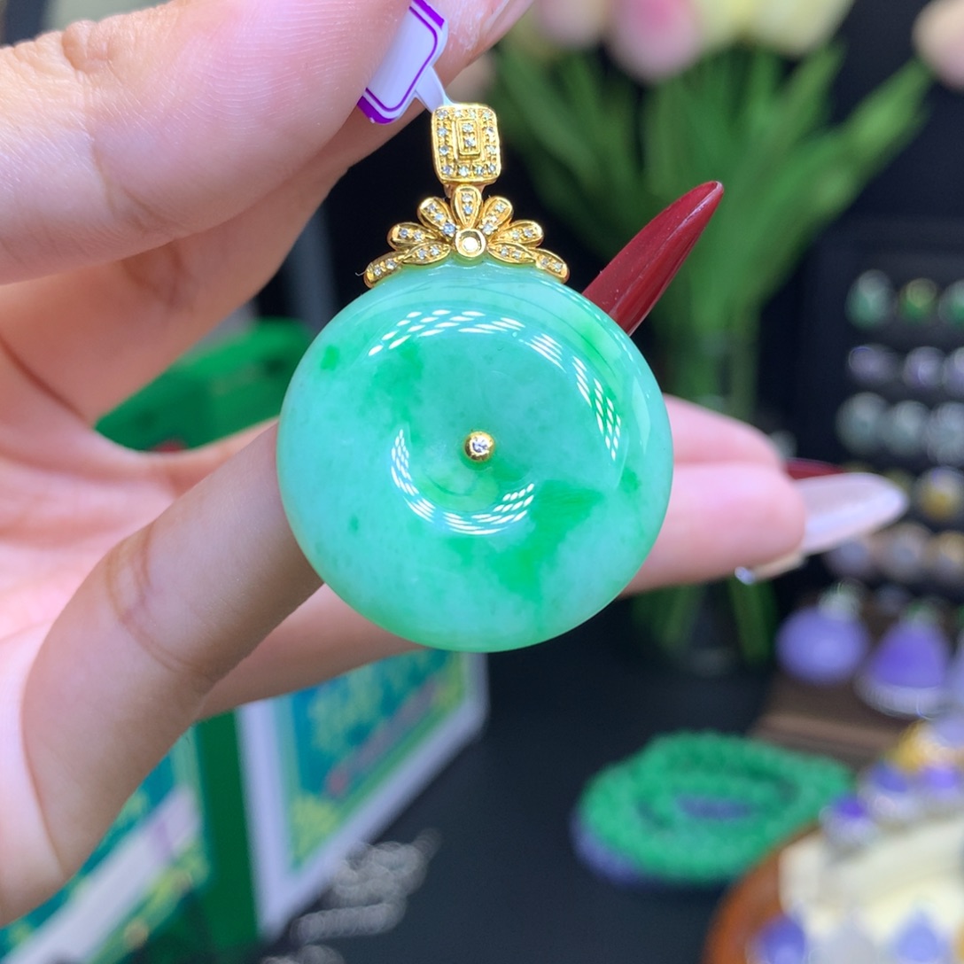 翡翠颈饰18K金镶嵌天然