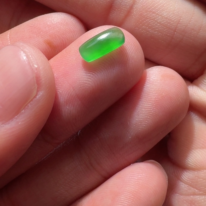 定制翡翠未镶嵌以*天然翡翠马鞍戒