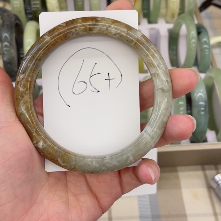 蛇纹石玉手镯未镶嵌小**方