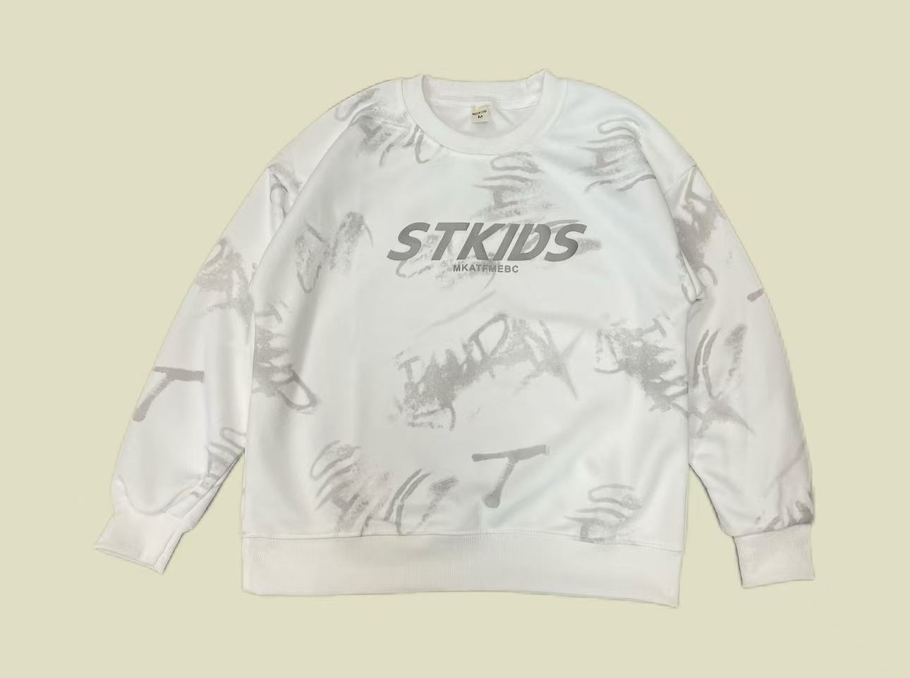 雪儿青少年男童701秋款圆领卫衣休闲时尚宽松