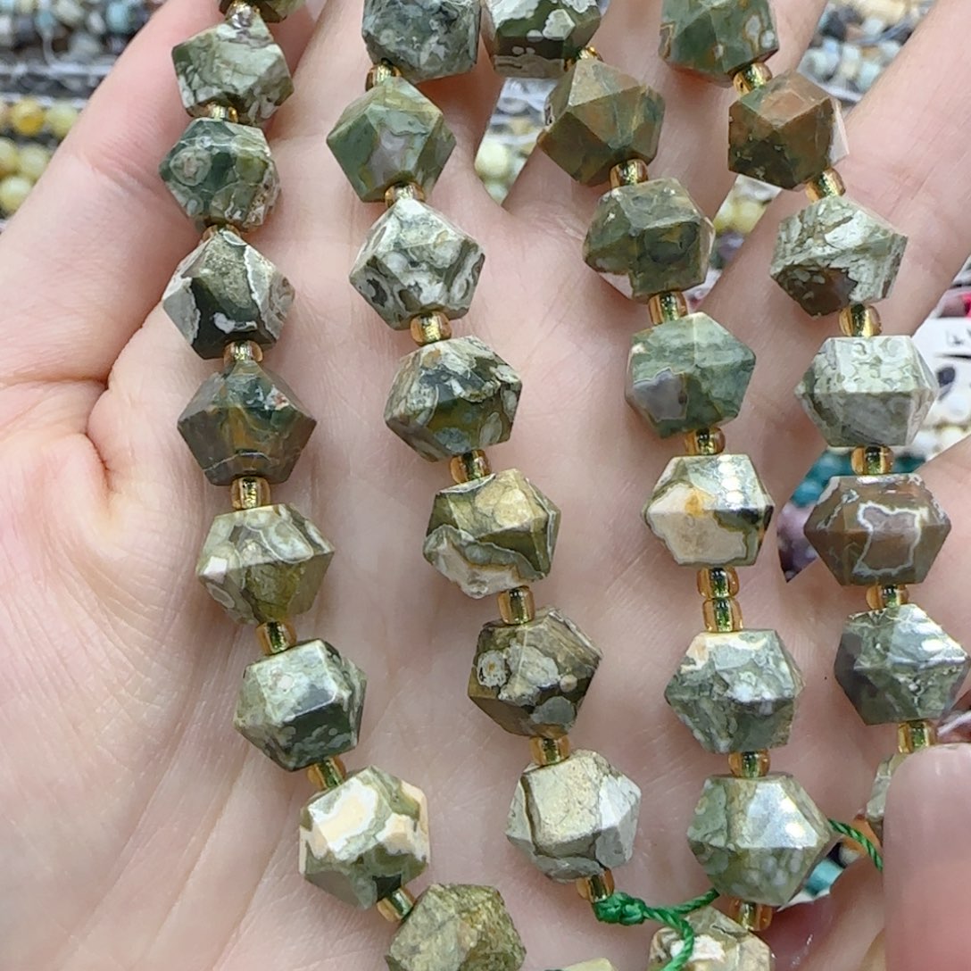 玛瑙/玉髓未镶嵌珠宝半成品老雀仔切八角一条