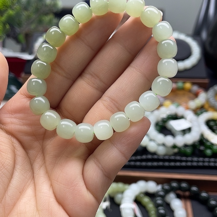 和田玉未镶嵌手串