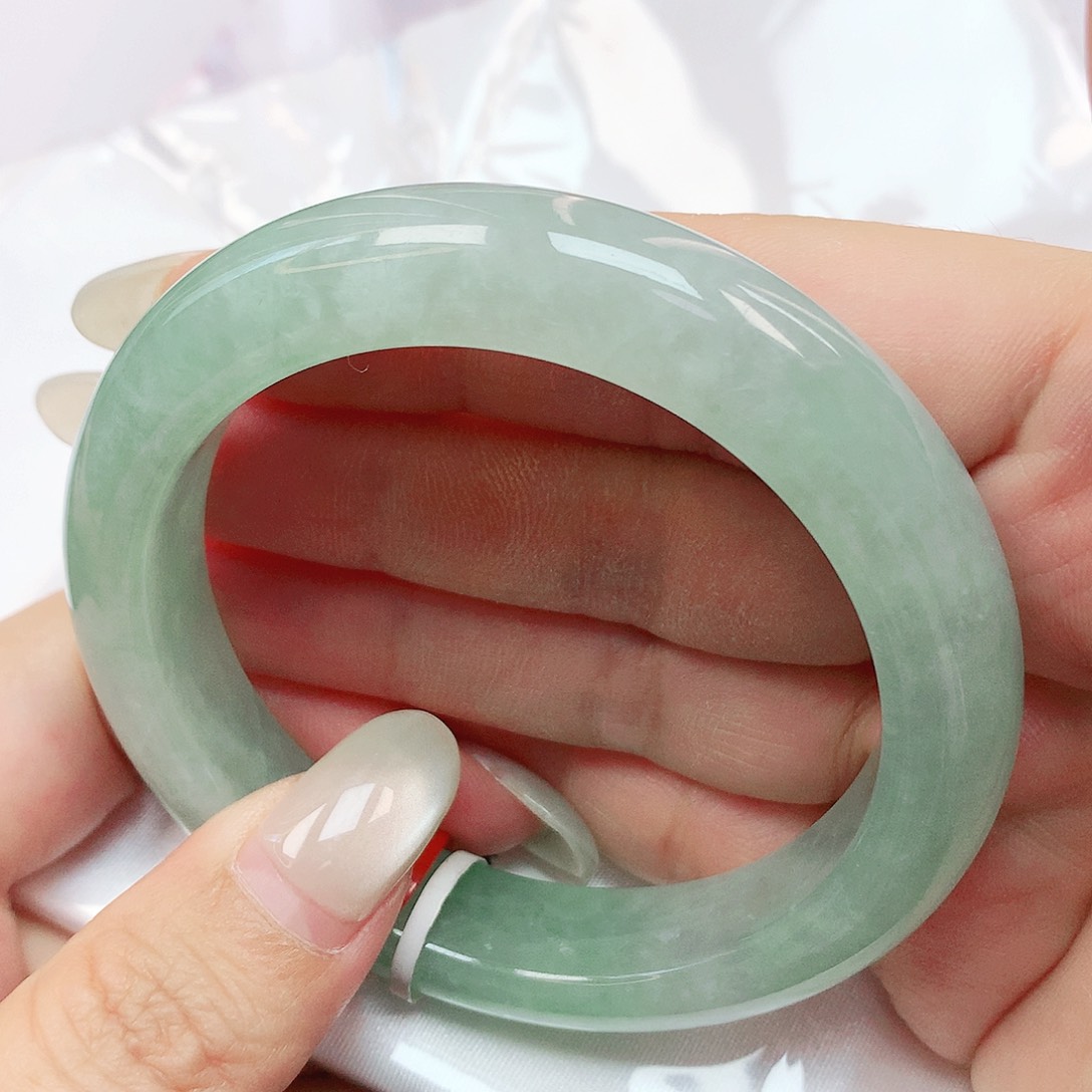 翡翠手镯未镶嵌抖音694