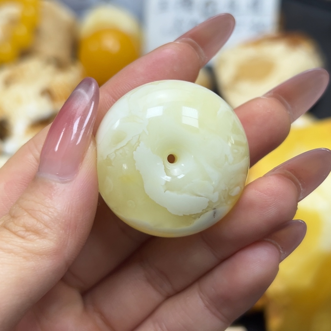 定制琥珀未镶嵌蜜蜡