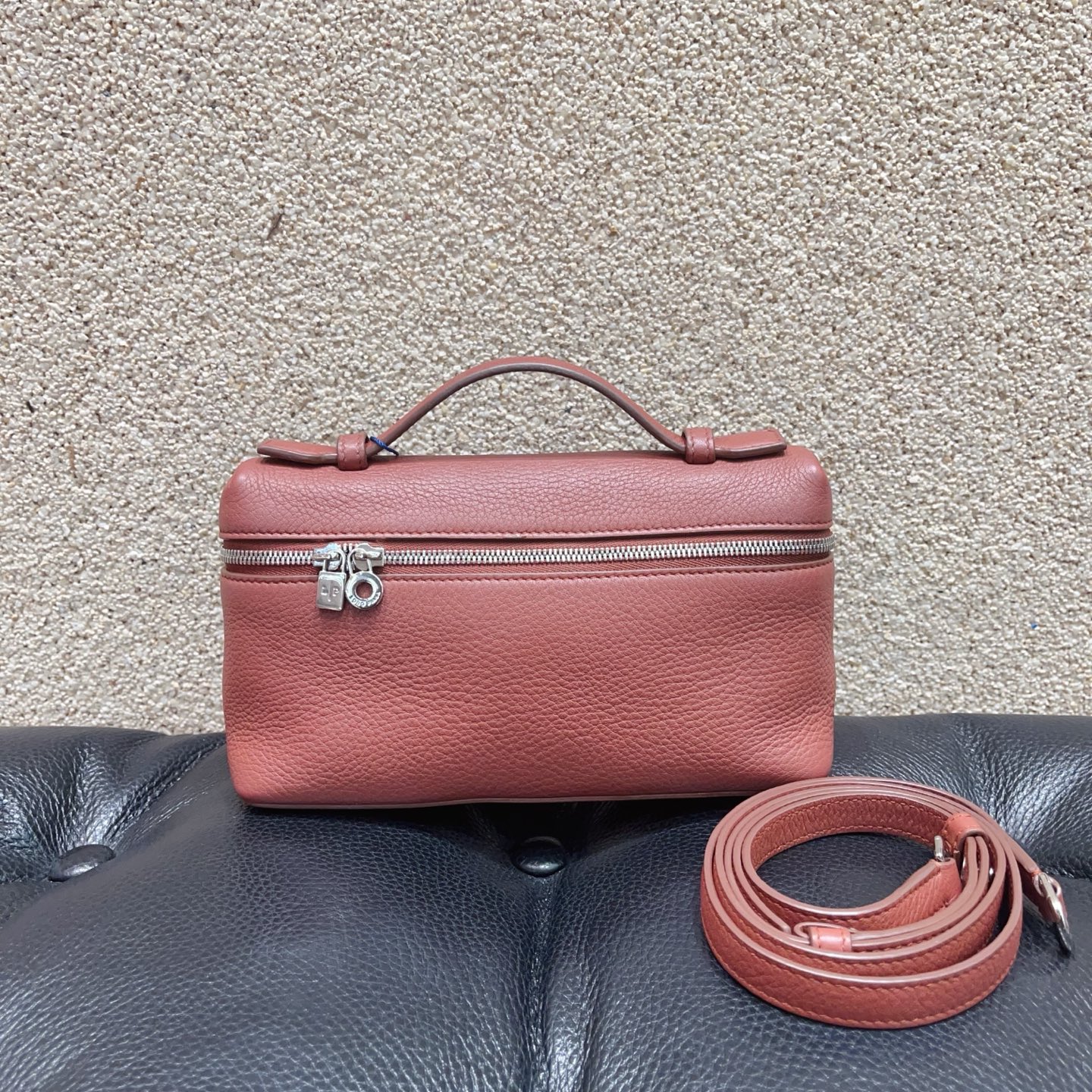 99新 Loro Piana/诺悠翩雅 LP诺悠翩雅 L19饭盒包 枫叶红银扣牛皮