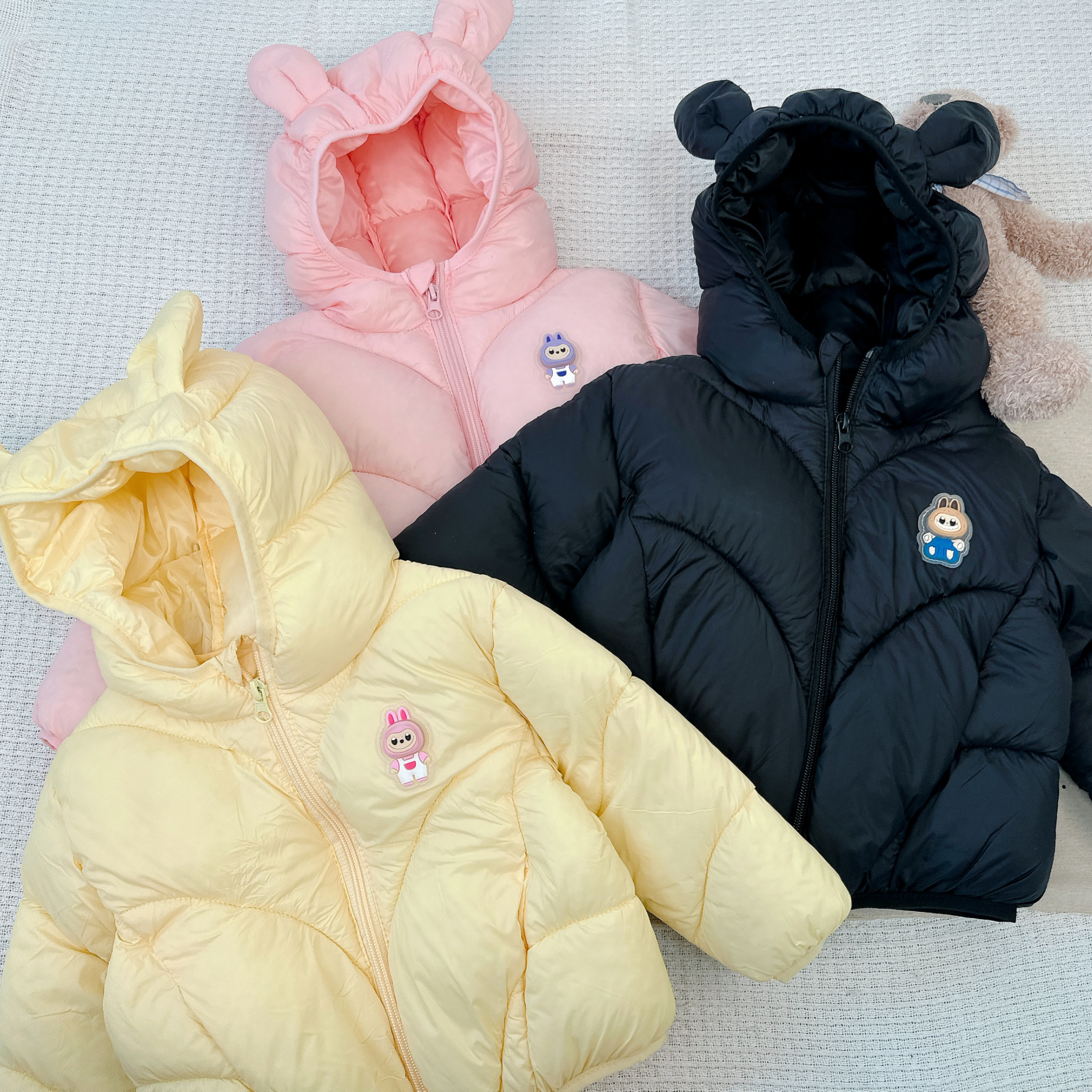 【九妈家】25冬款女童加厚超轻兔子卡通翅膀拉布布棉服