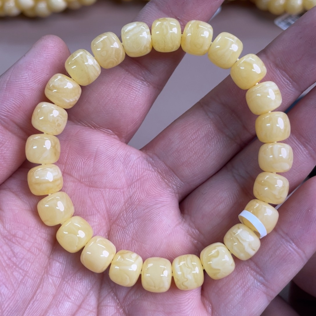 琥珀裸石未镶嵌135000000000