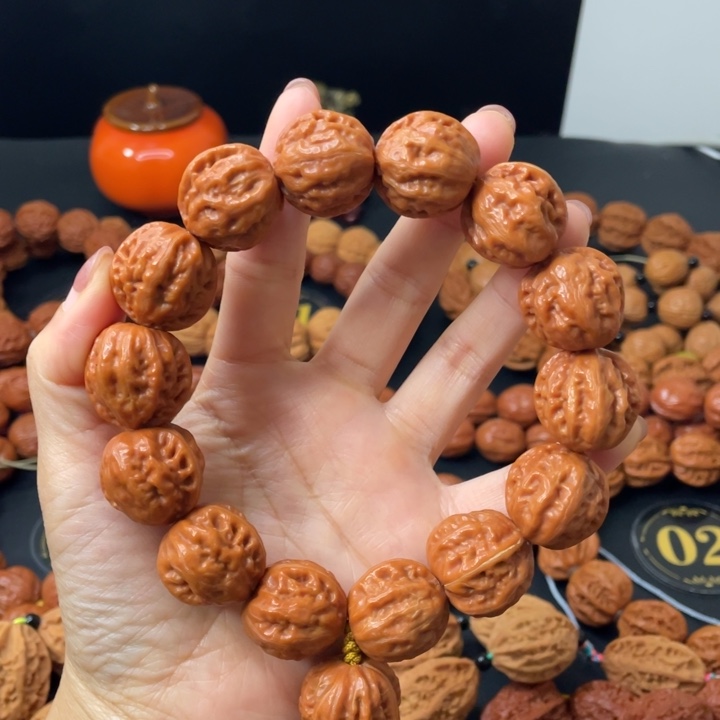 用***仁手串文玩核桃粗筋八棱