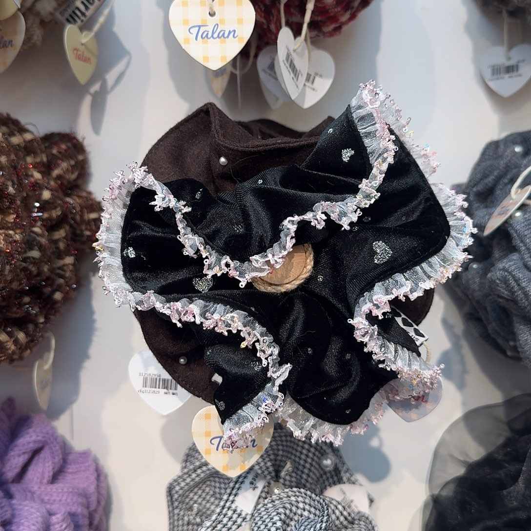 黑色丝绒带花边大肠圈