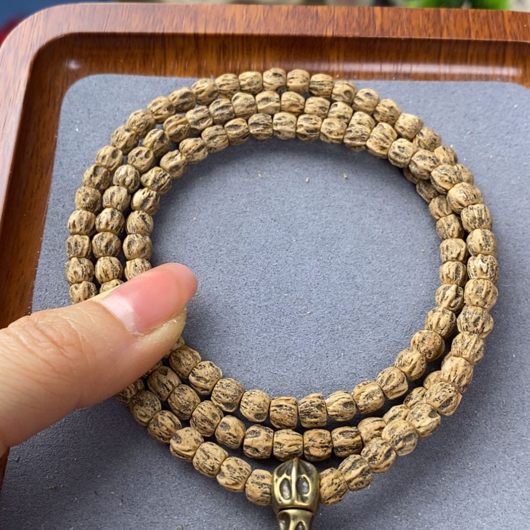 柏香籽/百香籽吊坠吃**虹