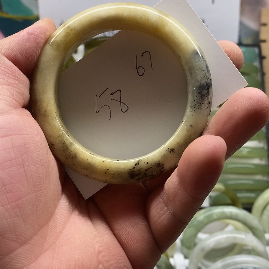 未镶嵌蛇纹石玉手镯