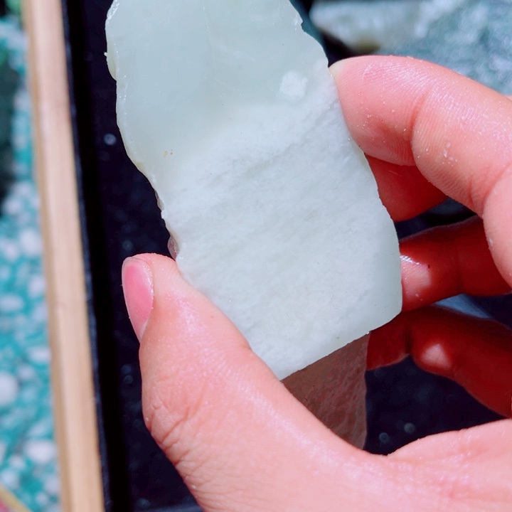 和田玉未镶嵌珠宝奇石