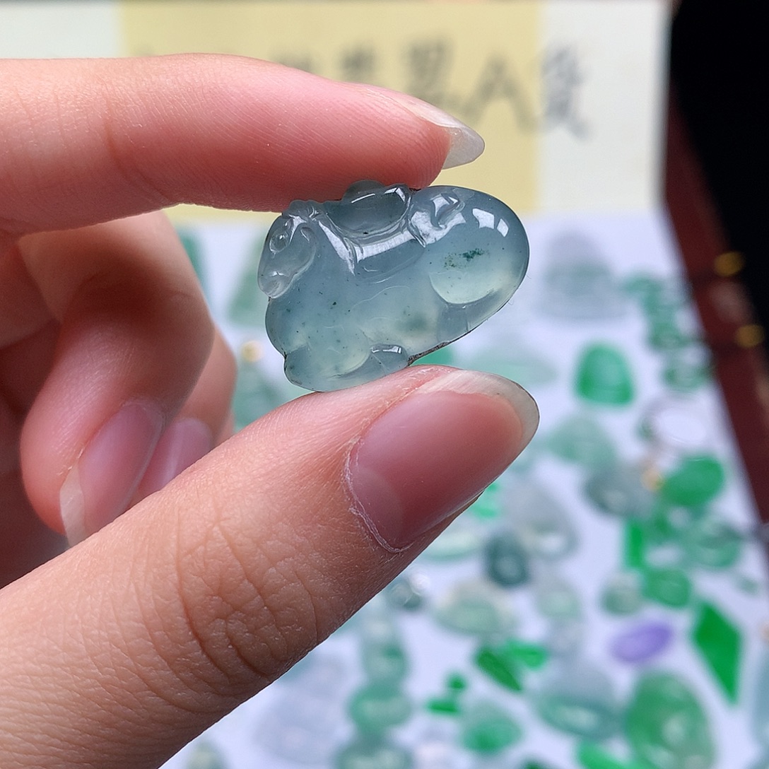 翡翠裸石缅甸天然A货翡翠冰种马到成功