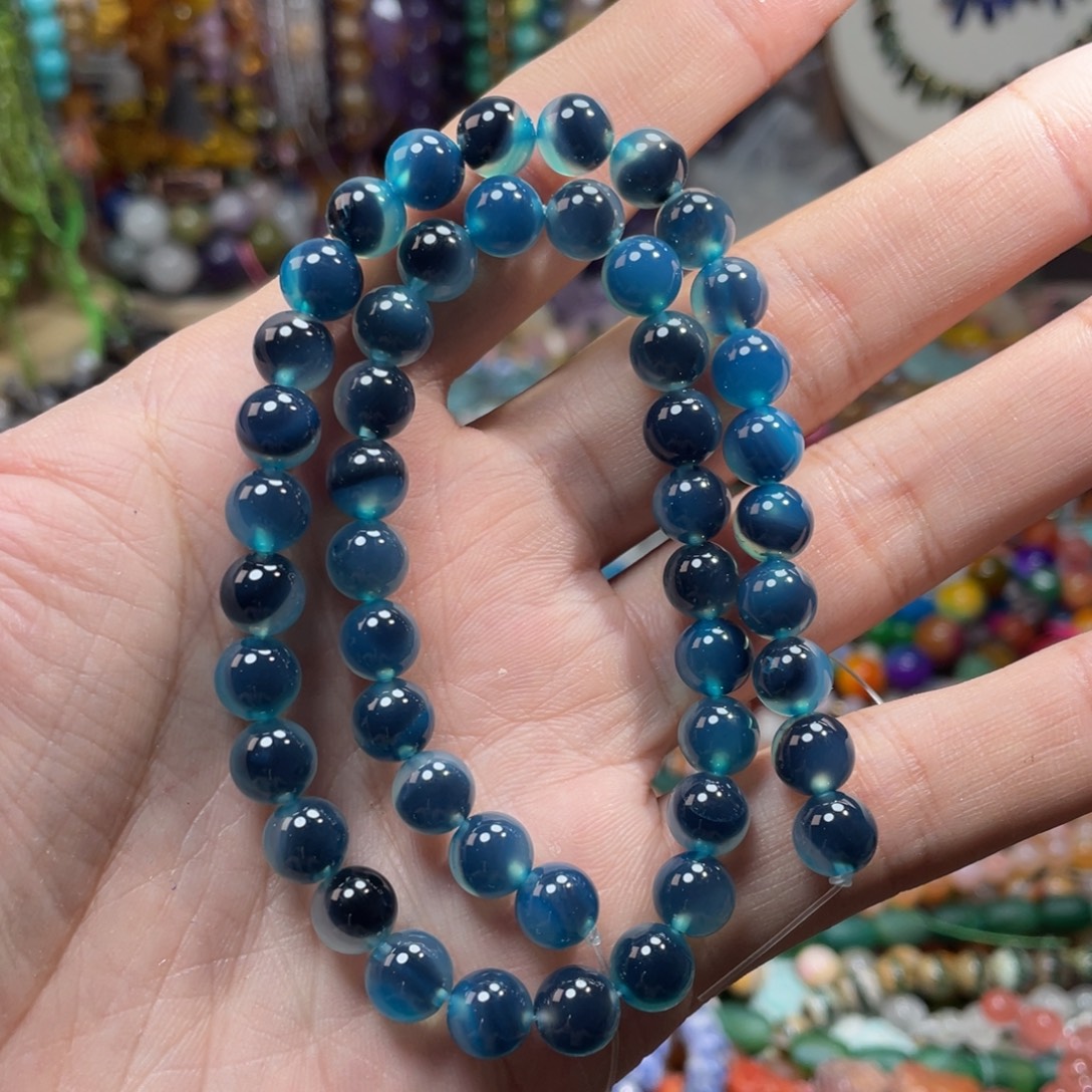 石英质玉，湖蓝色溏心玛瑙8mm，未镶嵌