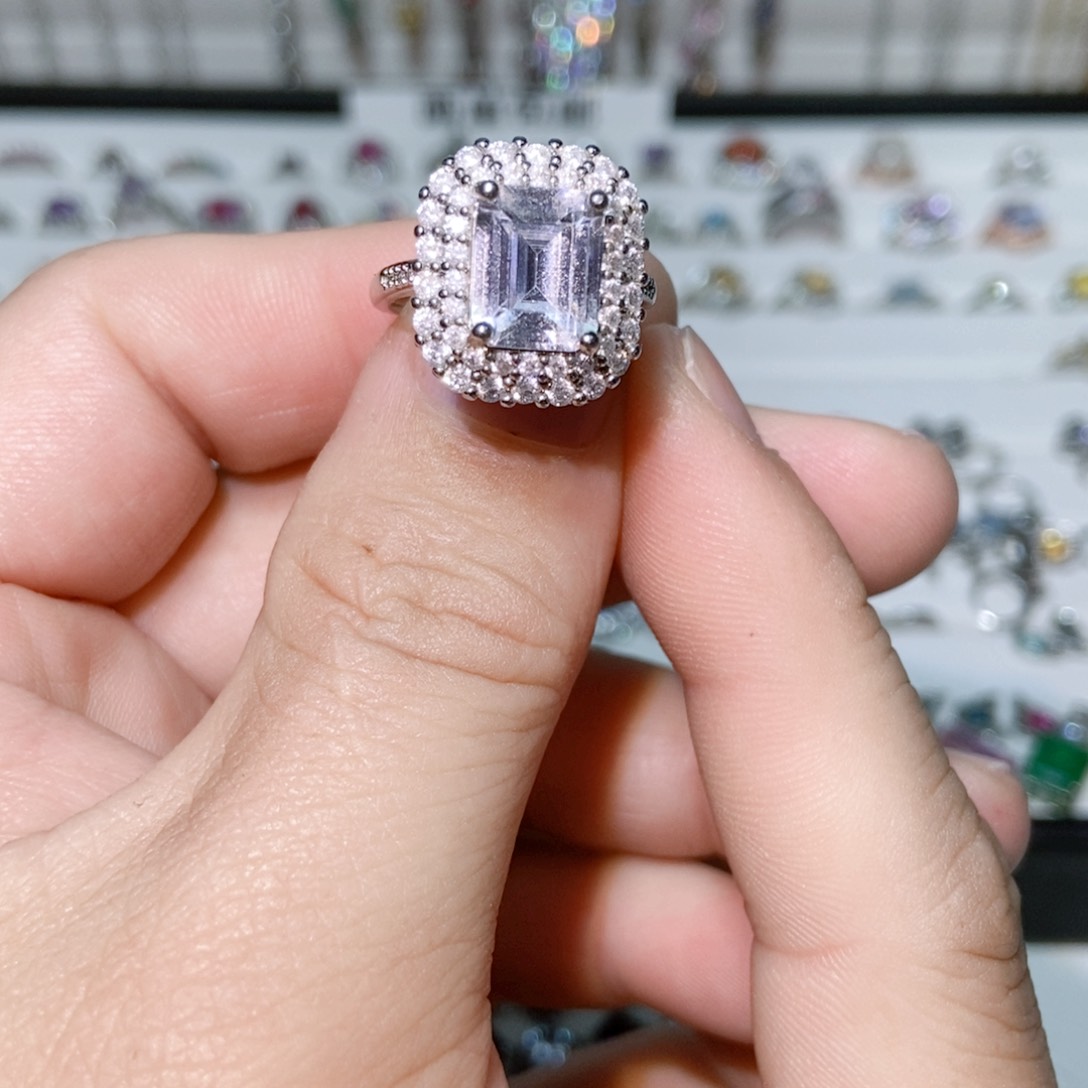 银S925镶嵌耳饰托帕石