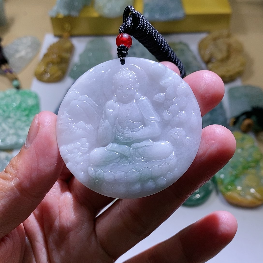 【闪购商品】翡翠颈饰未镶嵌阿咪