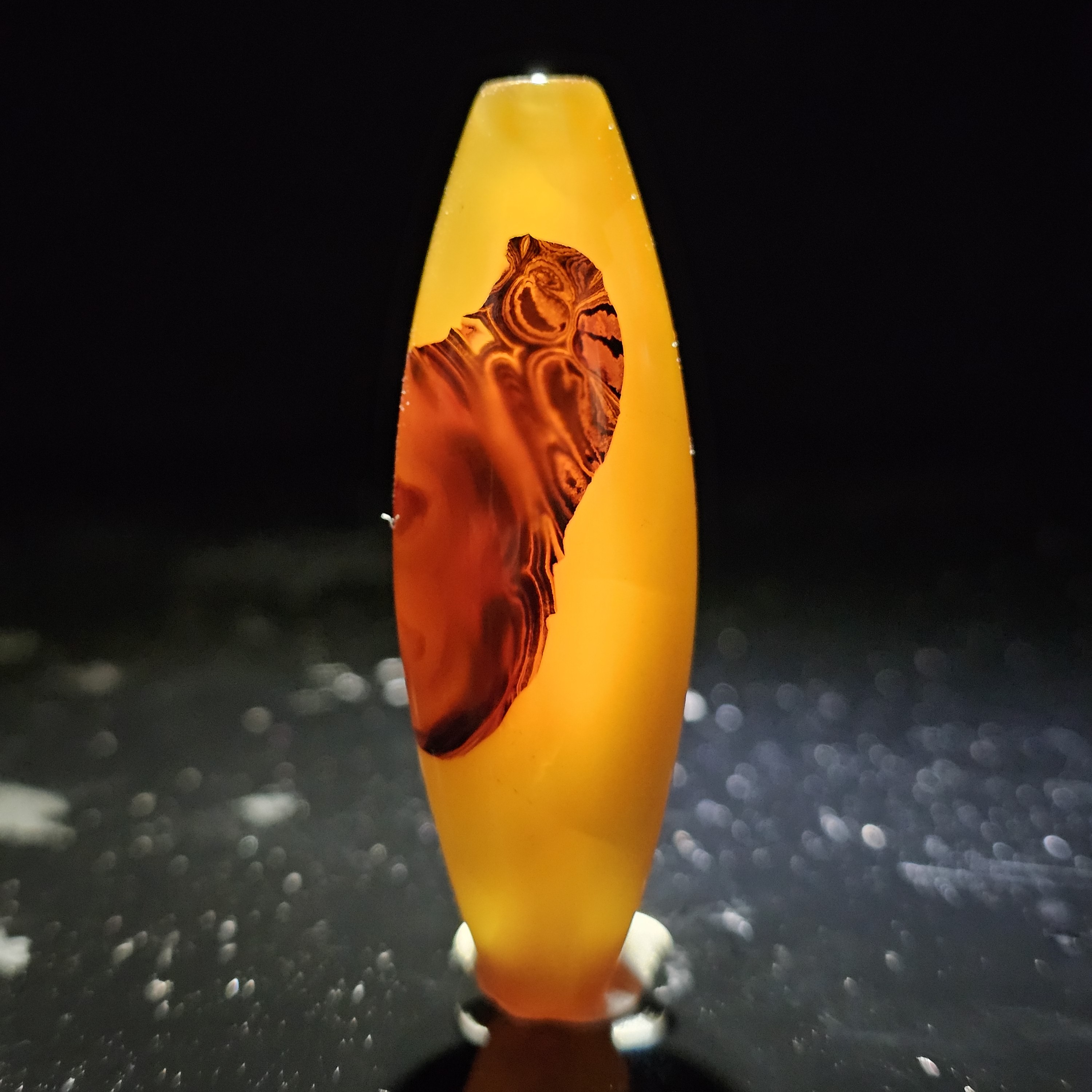 玛瑙像形天画图腾人物吊坠