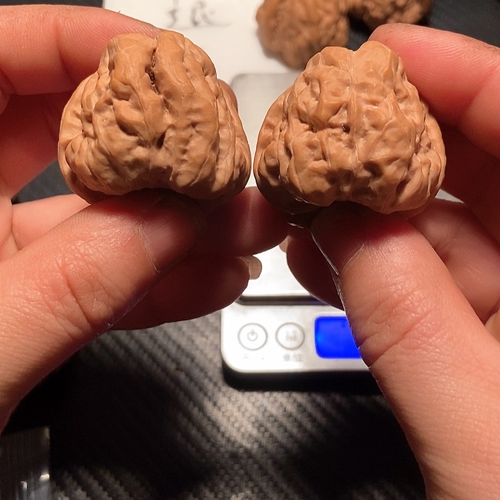 文玩核桃吊坠蛤蟆