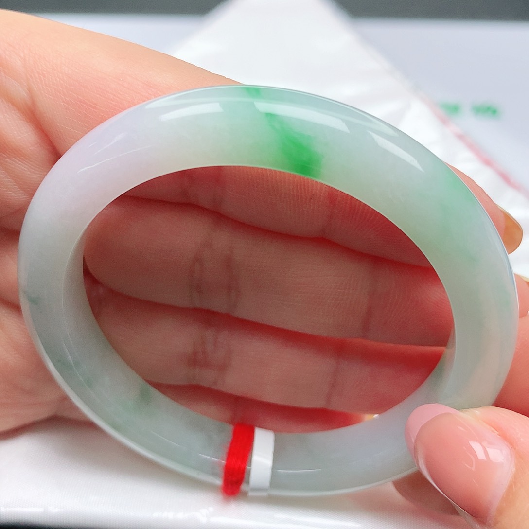 翡翠手镯未镶嵌冰胶阳绿32精致秀气