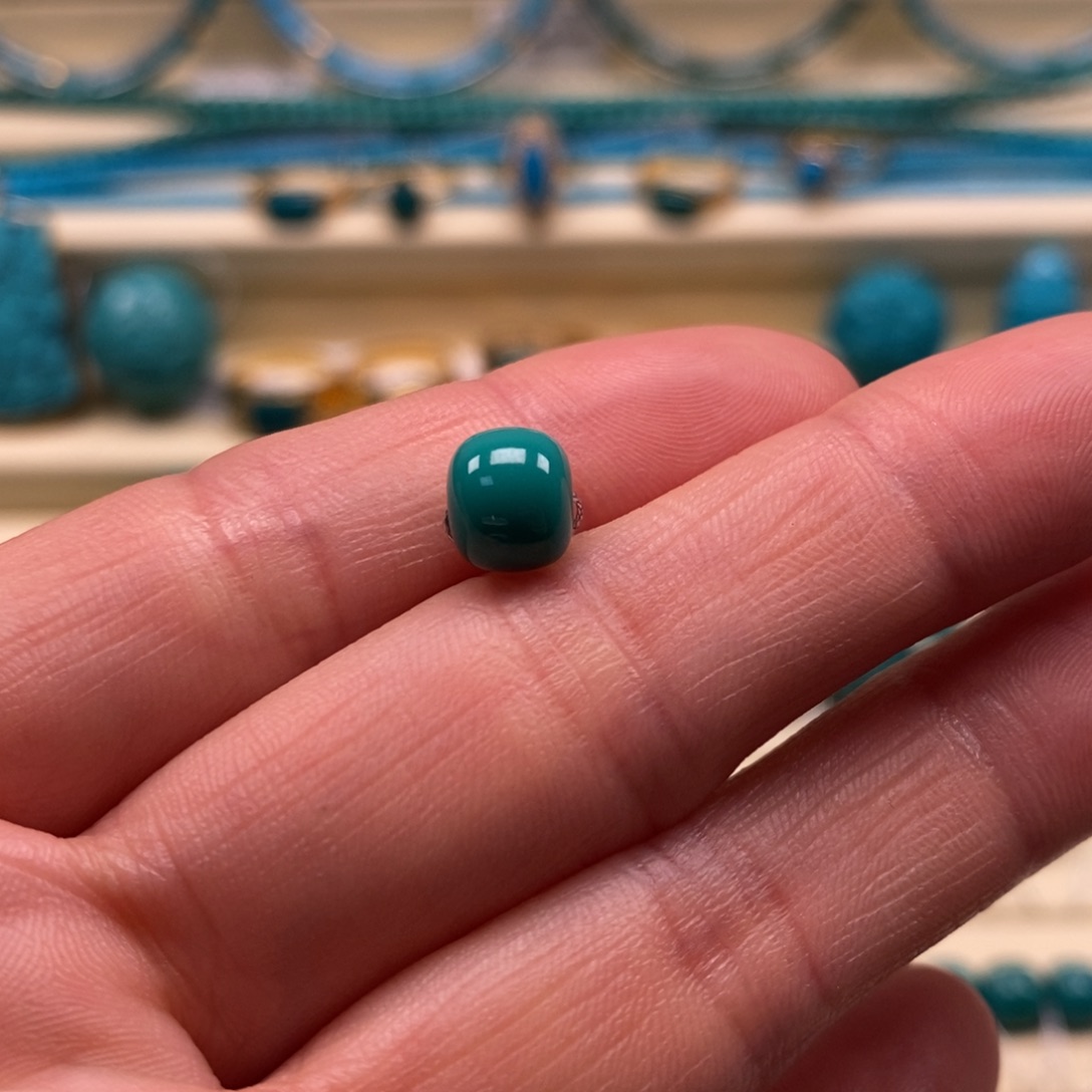 绿松石未镶嵌珠宝奇石直径7.6×6.5老型